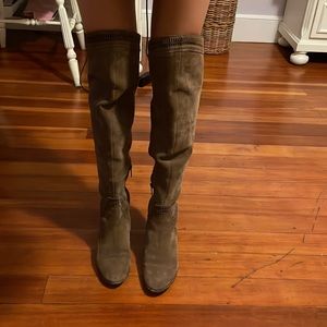 Vince camuto brown suede over the knee boots size 5.5